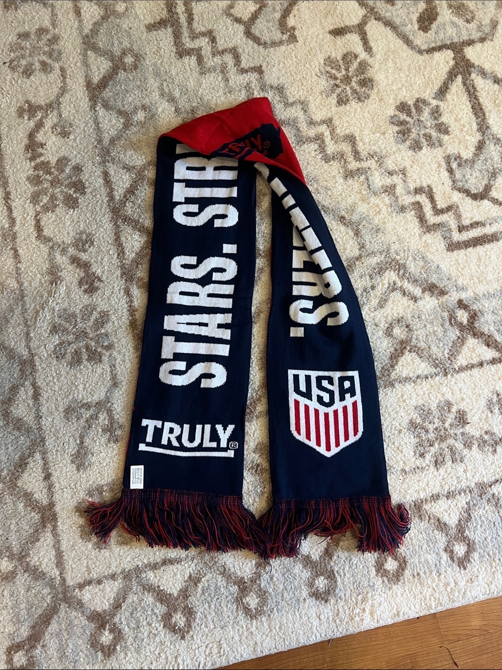 FIFA scarf